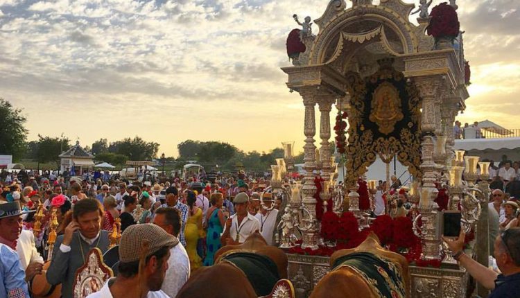 Novena a Ntra. Sra. la Virgen del Rocío – Tercer día 16 de mayo de 2021 – En DIRECTO