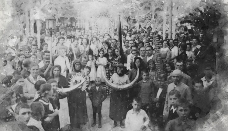 La Hermandad de Huelva en el Traslado de la Virgen del Rocío a Almonte de 1939 por Javier Coronel